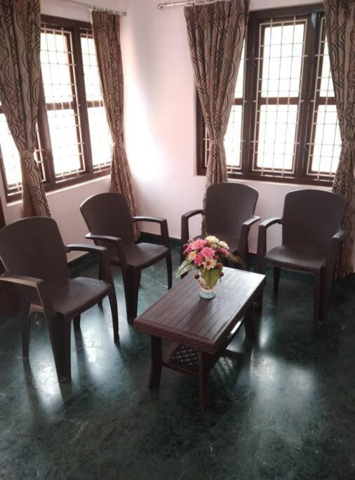 Villa Happy Nest Kalyānpur Esterno foto